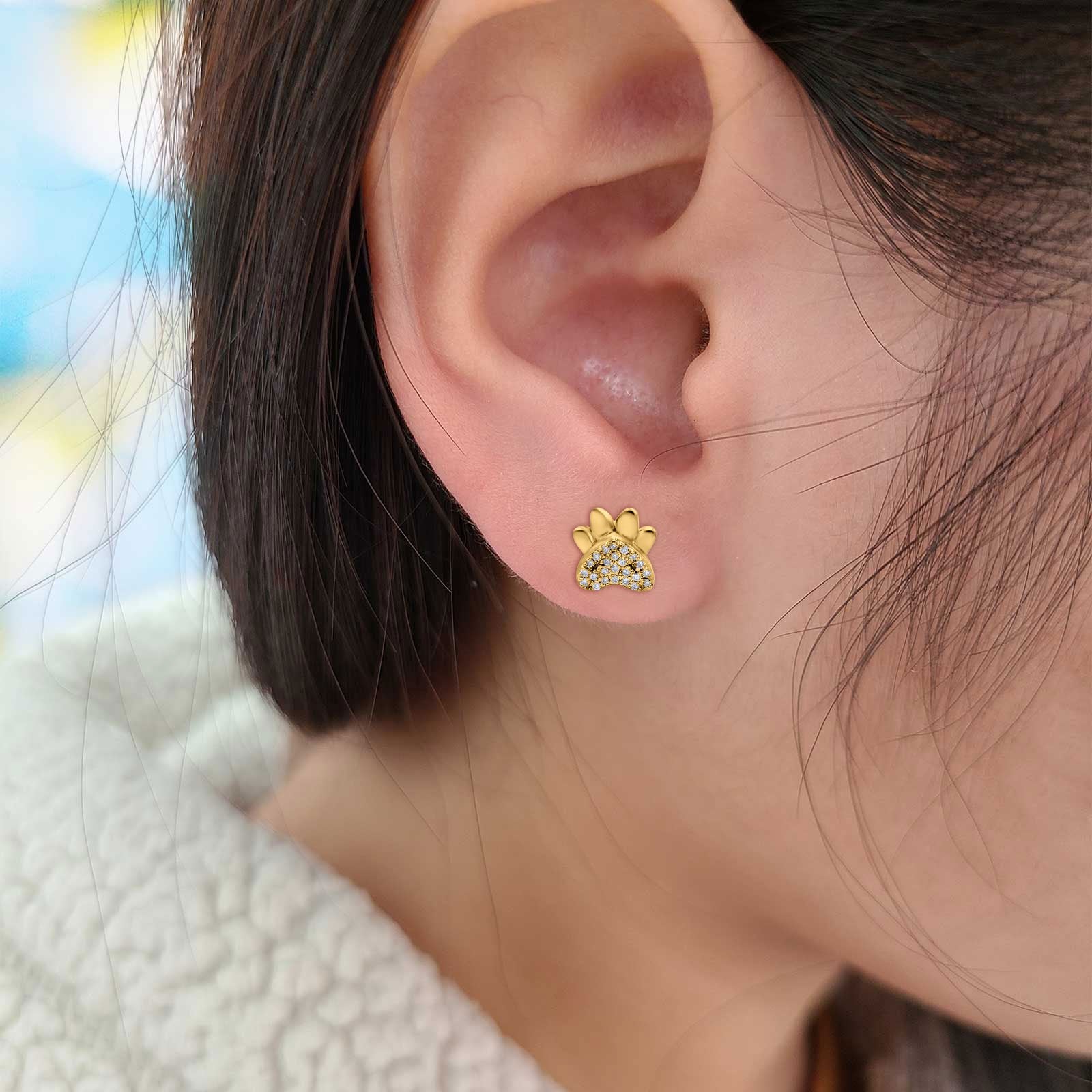 Daisy Flower Diamond Stud Earring For Women In 14K Yellow Gold